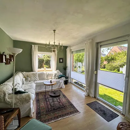 Haus Garten Parkplatz Nordsee Папенбург